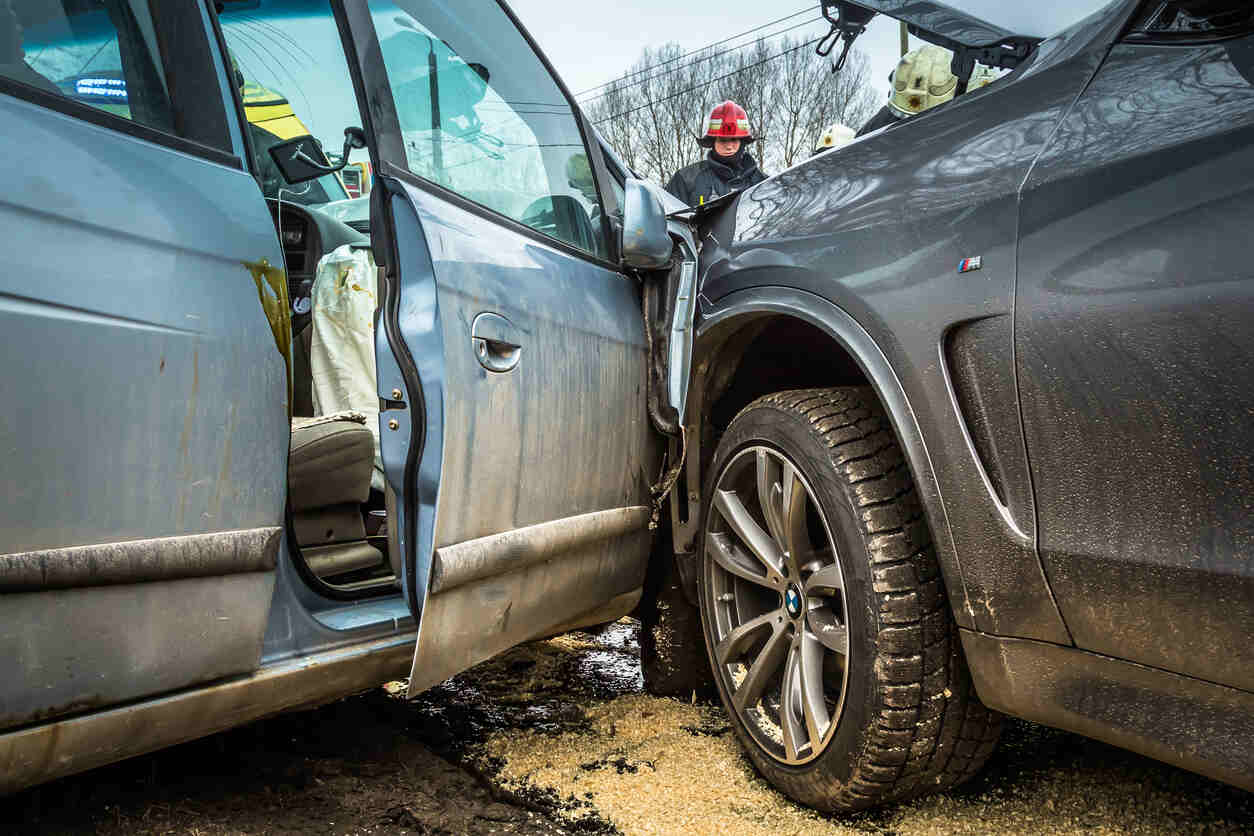 Sideswipe Accident Attorney and Injuries Resulting from Sideswipe Accidents